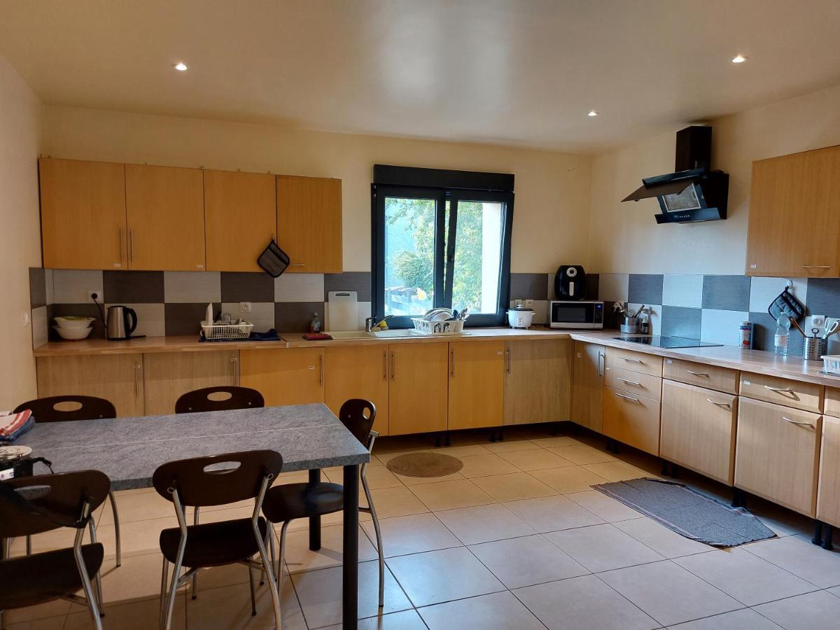 Residence De La Gare, Chambre Meublee 롱쥐모 외부 사진